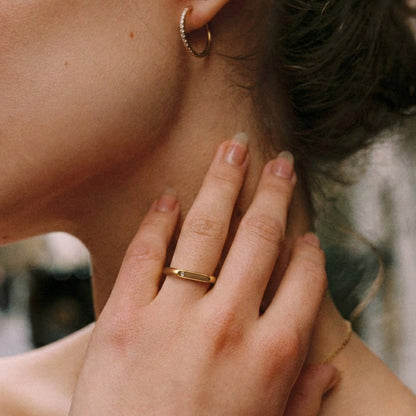 Lumi Ring worn