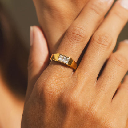 Baguette Signet Ring - fall-signet-ring