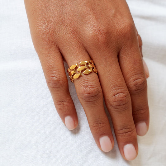 Fish Ring - fish-ring-on-hand