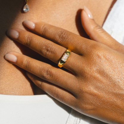 Baguette Signet Ring - gold-baguette-stacker