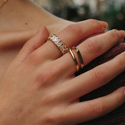 Best Friends Rings Set - gold duo ring on hand