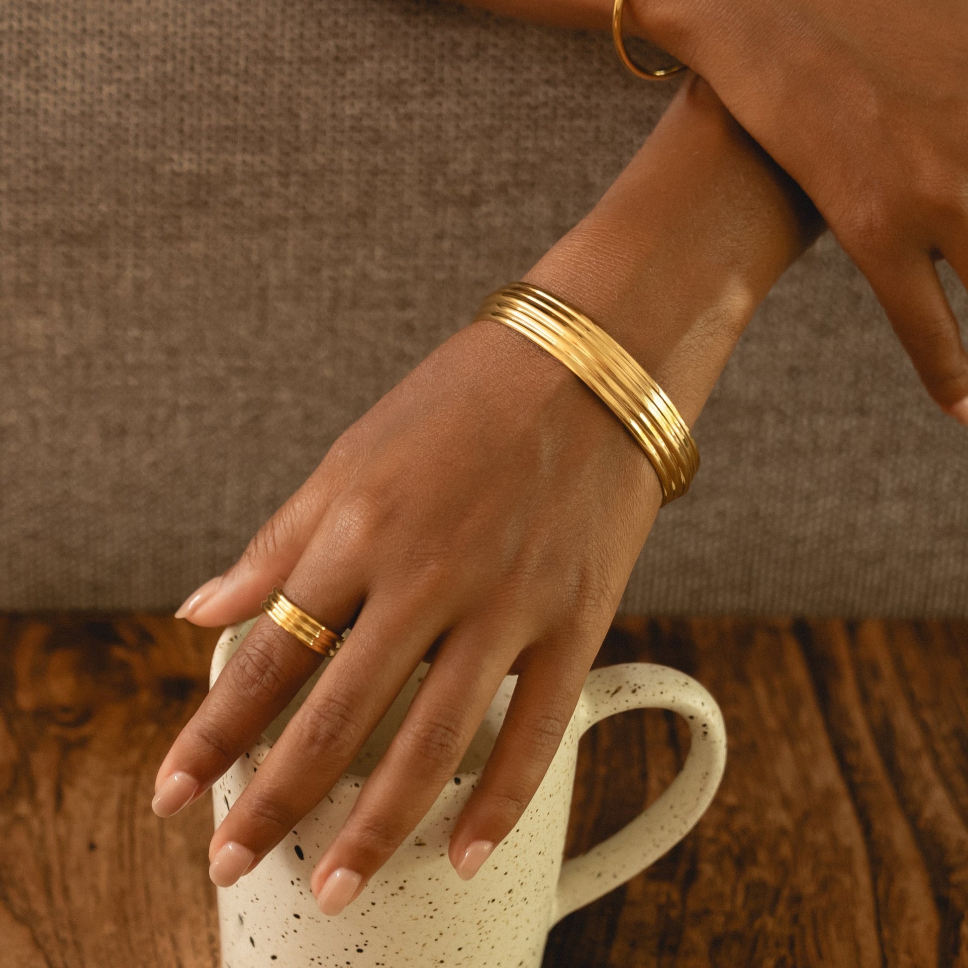 Linea Ring - gold-layered-ring