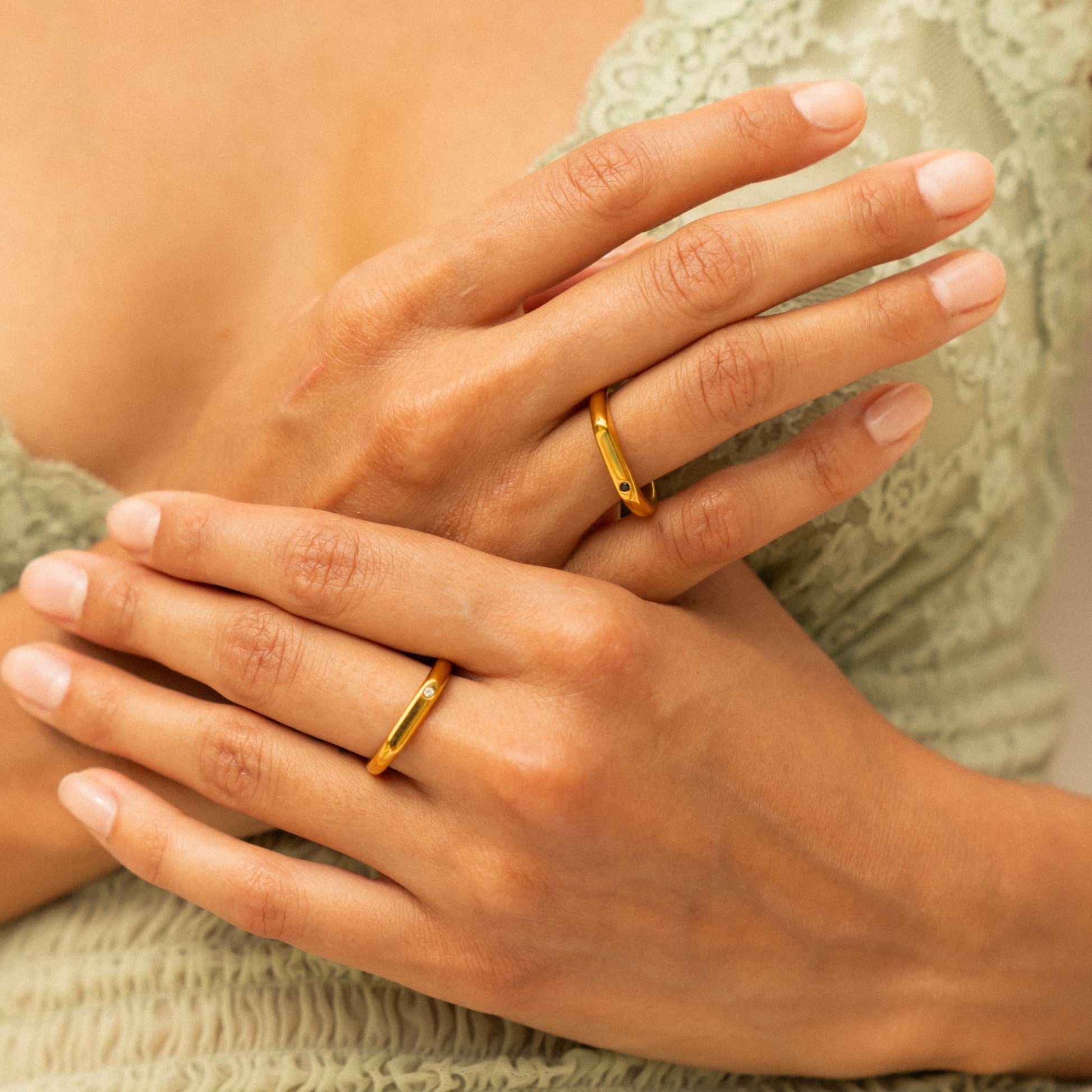 Best Friends Rings Set - gold ring duo on hand