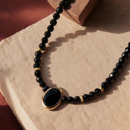 Black Onyx & Black Obsidian Divina Necklace - detail yellow gold