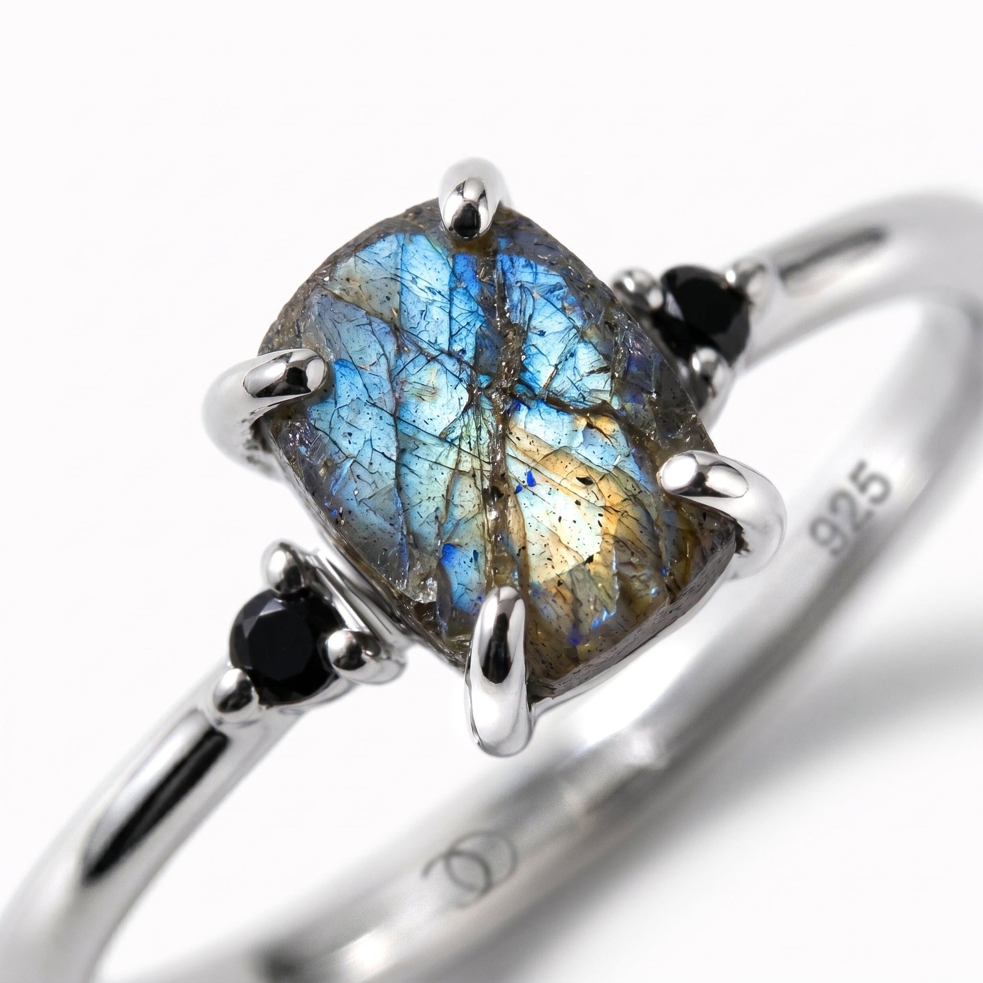 Labradorite Black Onyx Ring - Petite Allure - close up round