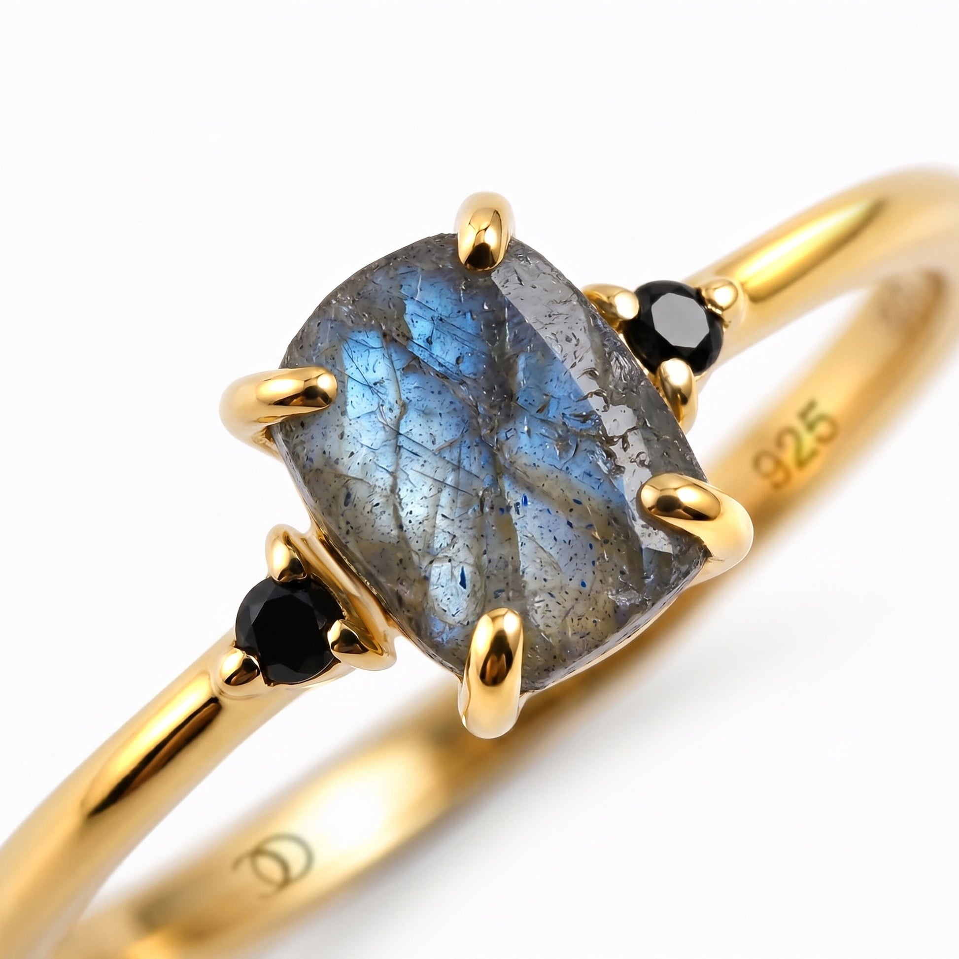 Labradorite Black Onyx Ring - Petite Allure - close up round detail