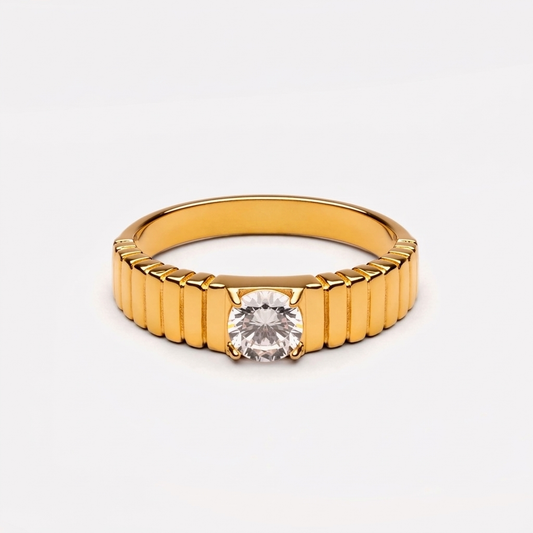 Aspen Statement Ring - single zircon ribbed ring