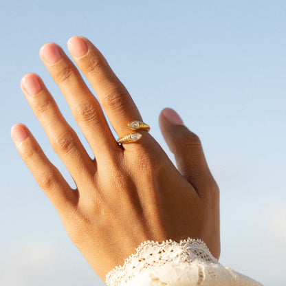 Naya Ring - minimal look on hand