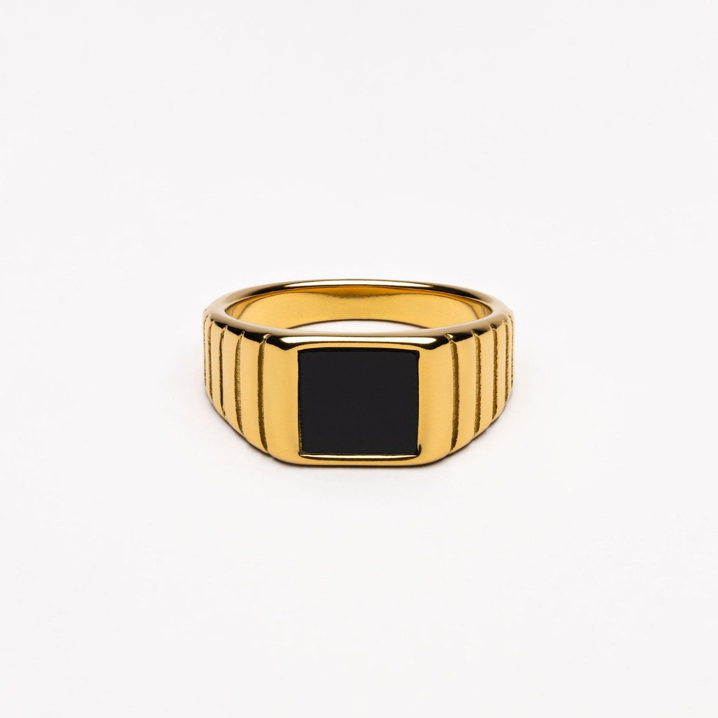 Kaya Onyx Ring gold signet