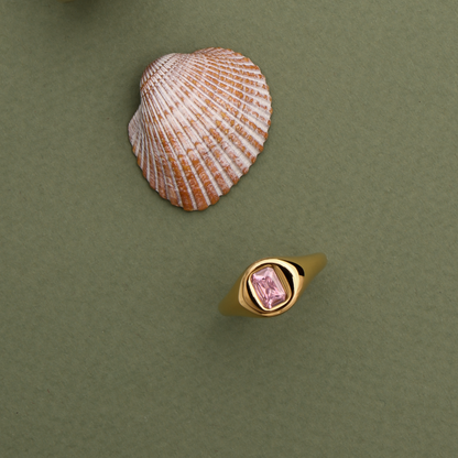 Rosé Ring - on green backdrop