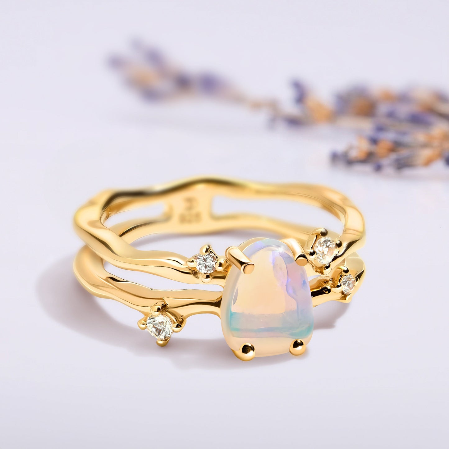 Opal Ring - Flow, yellow gold on hand