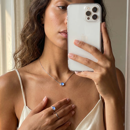 Moonstone Necklace - Skin-Touch - lifestyle SIL
