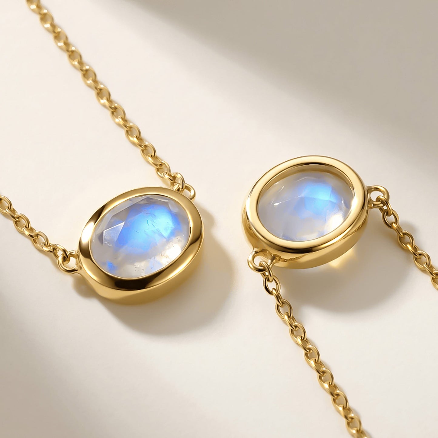 Moonstone Necklace - Skin-Touch - flat lay YG