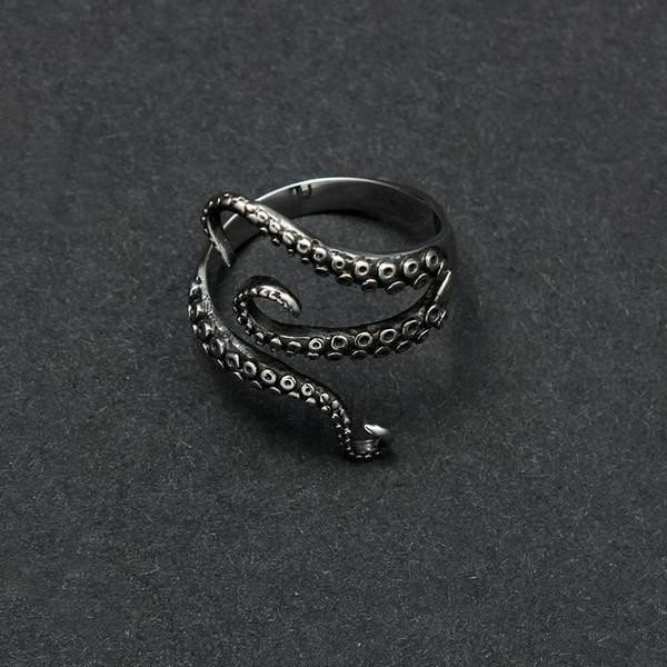 Octopus Ring - silver detail