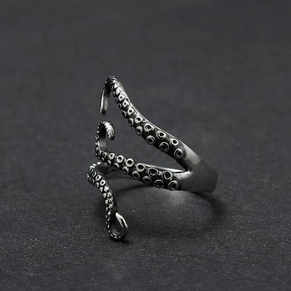 Octopus Ring - silver detail