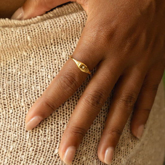 Starlight Heirloom Ring - triangle-detail-ring