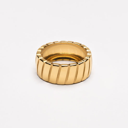 Bold Ring gold