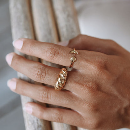 Croissant Ring - waterproof on hand